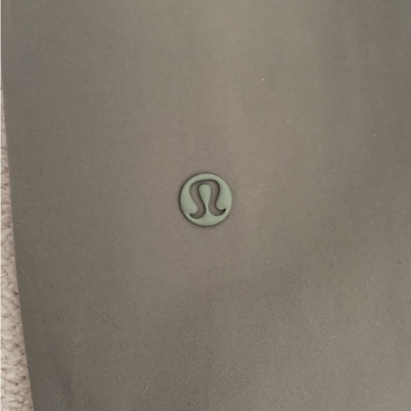 Lululemon pull on zip front high rise pant - Picture 5 of 8